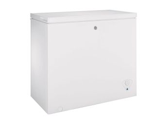 GE White 7.0 Cubic Foot Chest Freezer - GECHST07